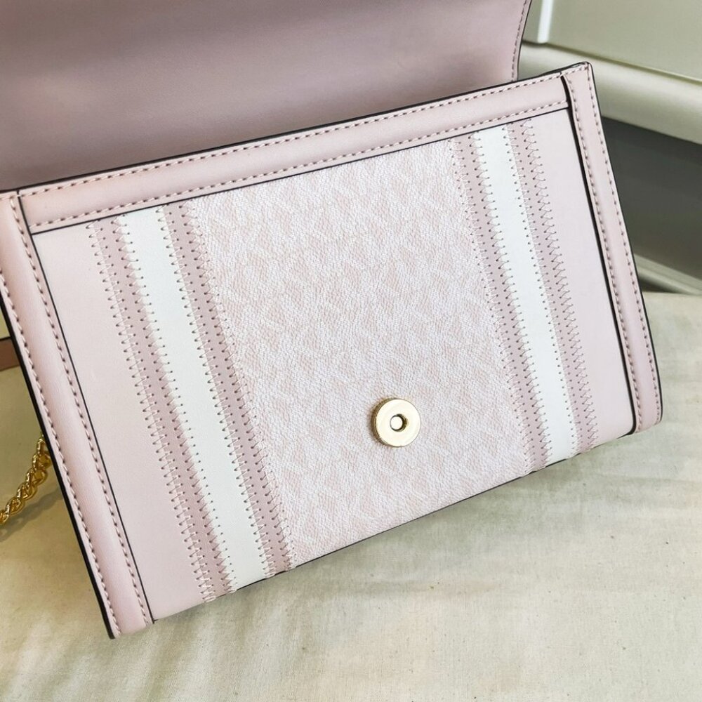 NEW Michael Kors Pink Shoulder Bag With Gold Hardware - Picture 9 of 12